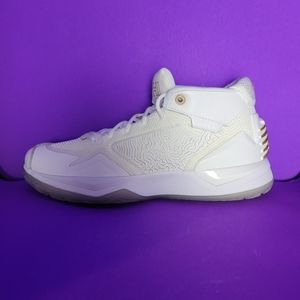 New Balance Kawhi Essential White